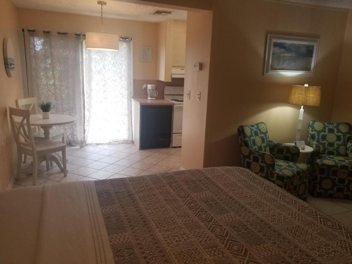Pennwood Motor Lodge Sebastian Esterno foto