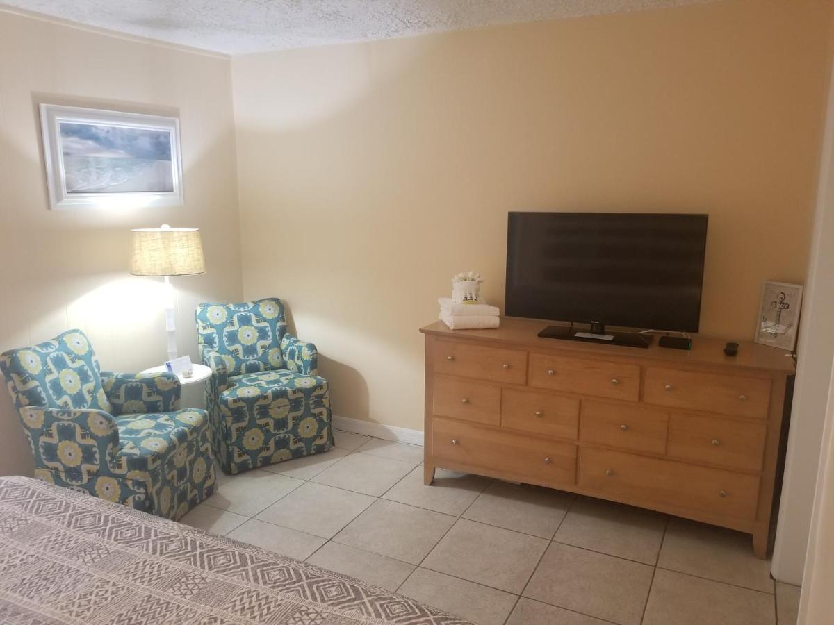 Pennwood Motor Lodge Sebastian Esterno foto